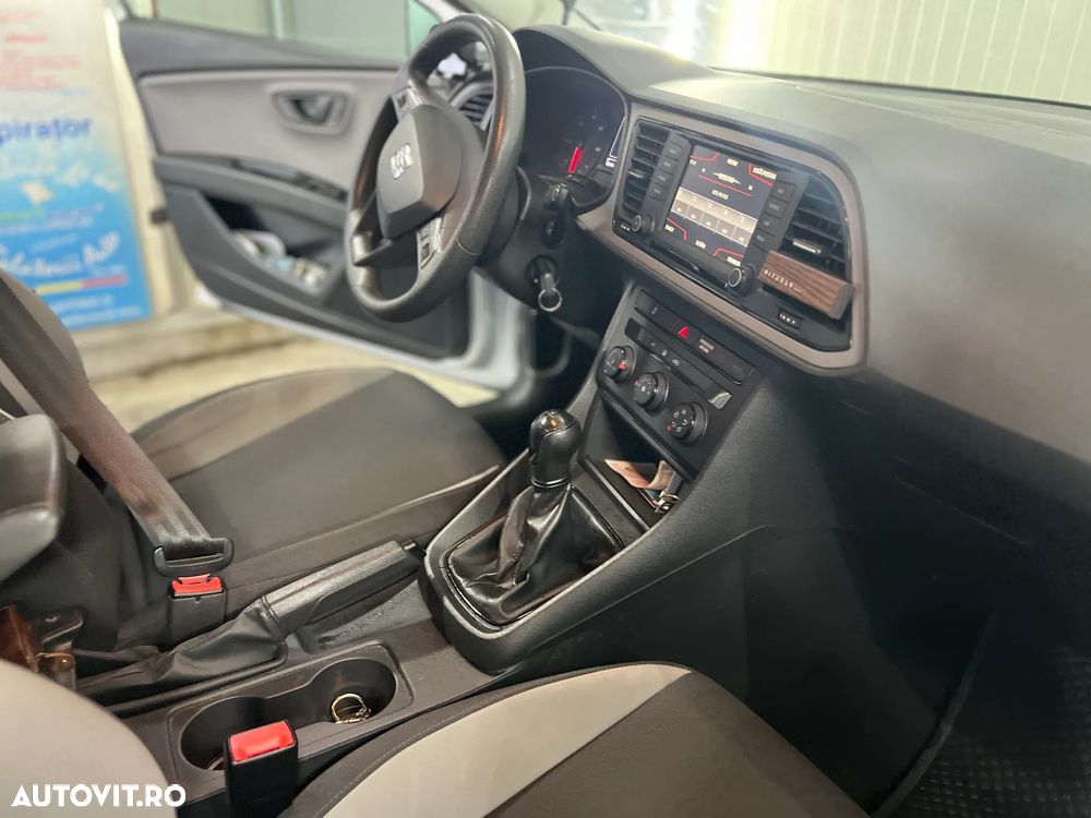 Seat Leon 1.6 TDI Start&Stop CONNECT - 3