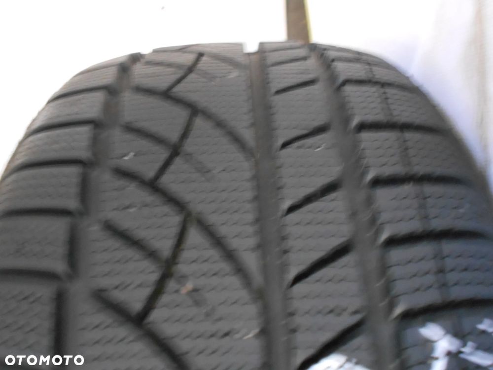 OPONA POJEDYNKA 215/55R17  EVERGREEN WINTER EW66 DOT 3019 8MM - 2