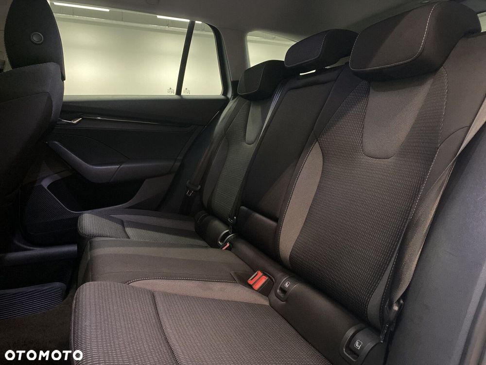 Skoda Octavia 2.0 TDI Ambition - 27