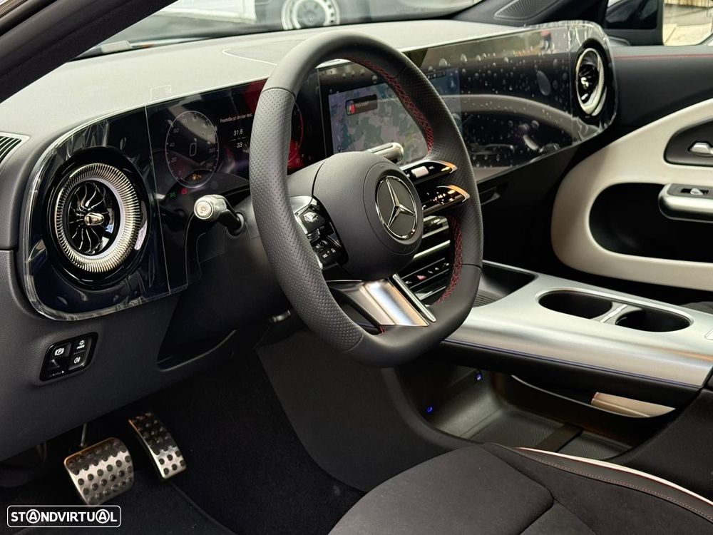 Mercedes-Benz CLA 220 - 9