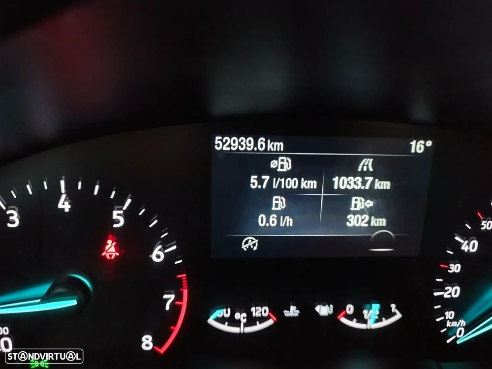 Ford Focus SW 1.0 EcoBoost Titanium - 11