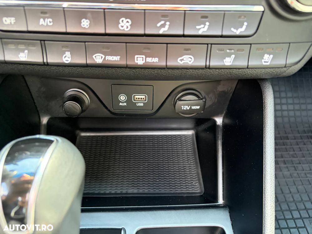 Hyundai Tucson 1.6 T-GDi 4WD 7DCT Luxury - 30