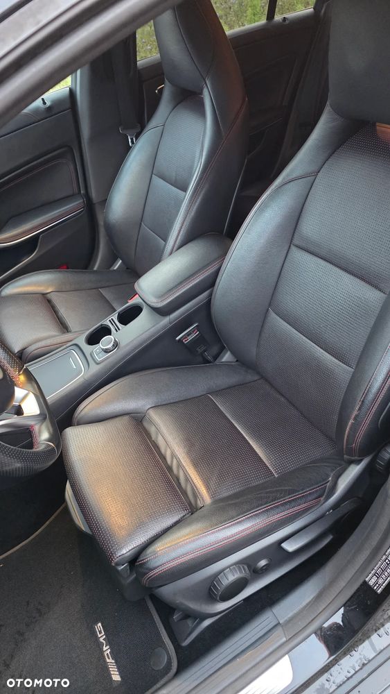 Mercedes-Benz CLA 220 d 7G-DCT - 22