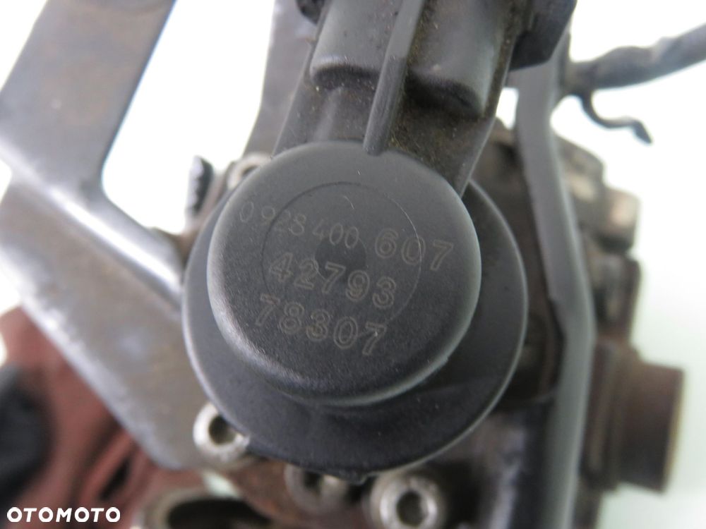 POMPA WTRYSKOWA PEUGEOT 307 1.6 HDi 0445010102 0928400607 9656300380A - 6