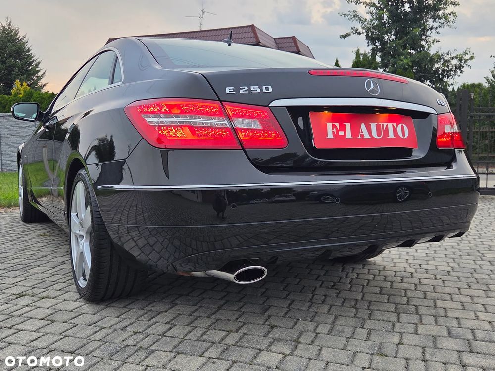 Mercedes-Benz Klasa E 250 CGI BlueEFFICIENCY Automatik Avantgarde - 5
