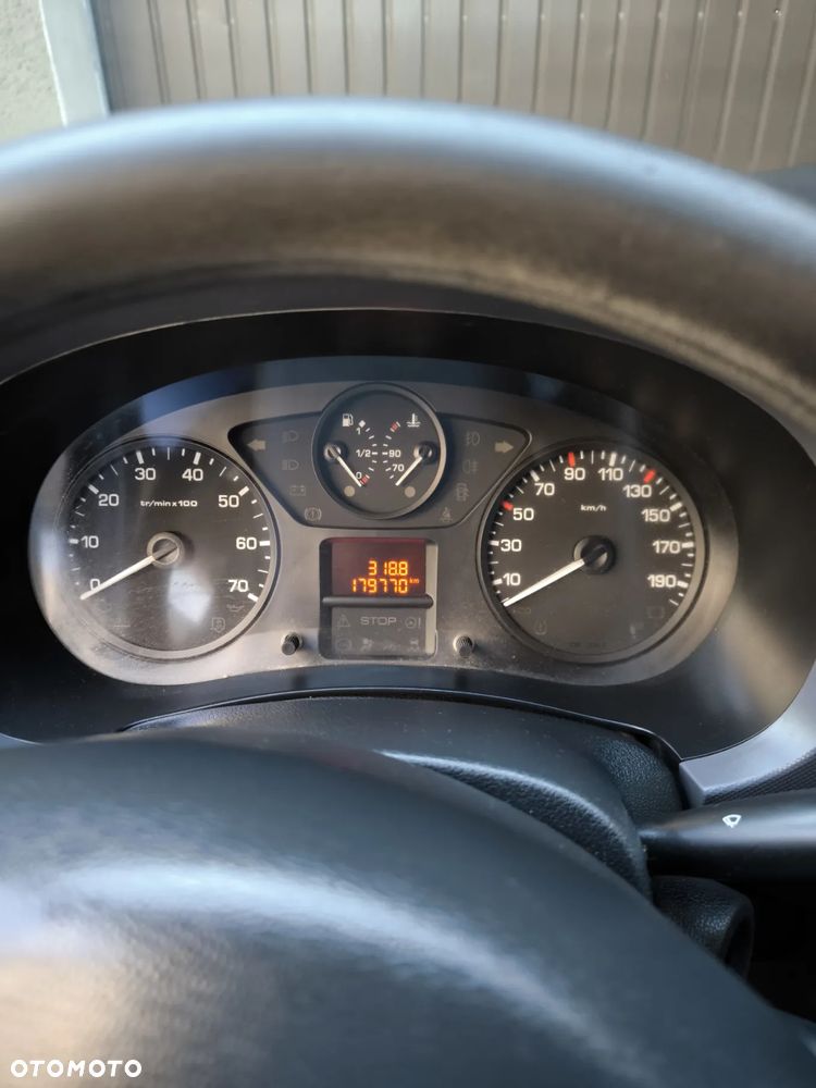 Peugeot Partner - 12