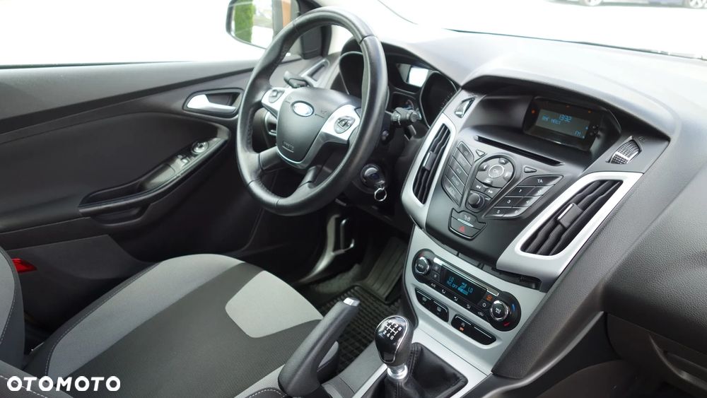 Ford Focus 1.0 EcoBoost Start-Stopp-System Champions Edition - 8