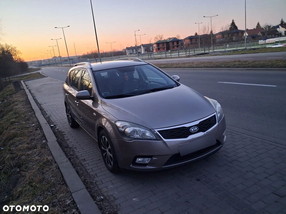 Kia Ceed 1.6 Comfort + - 7