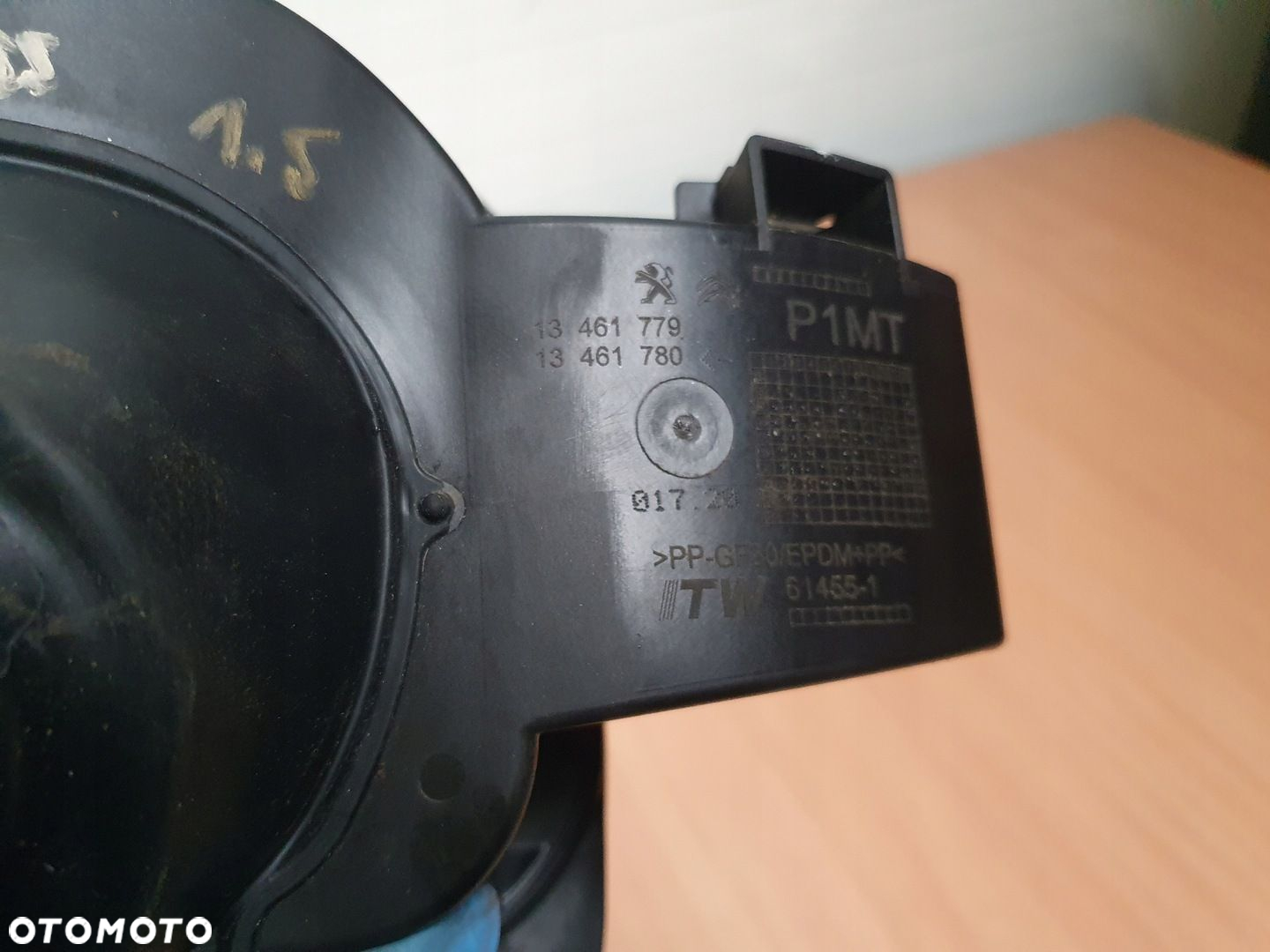 KLAPKA WLEWU PALIWA KOREK SIŁOWNIK CITROEN C3 AIRCROSS 13461780 EWP - 7