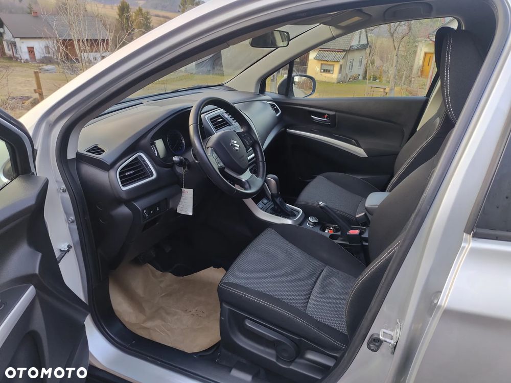 Suzuki SX4 S-Cross 1.6 VVT CVT 4x4 Comfort - 9