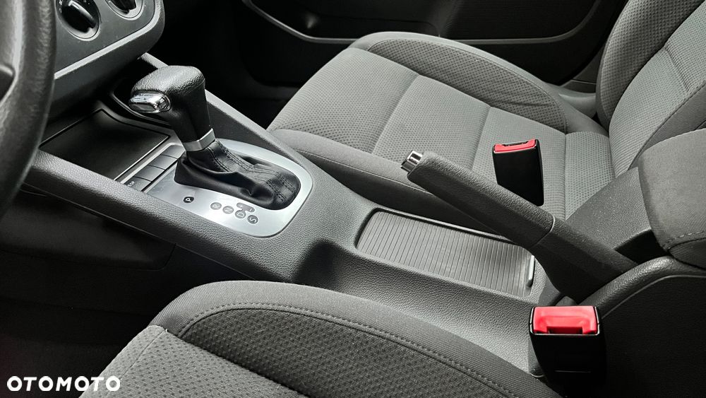 Volkswagen Golf V 1.6 FSI Comfortline Tiptr - 17