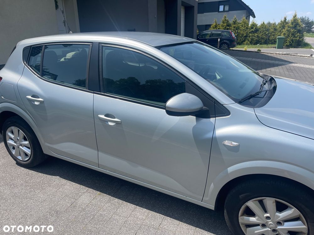 Dacia Sandero - 4