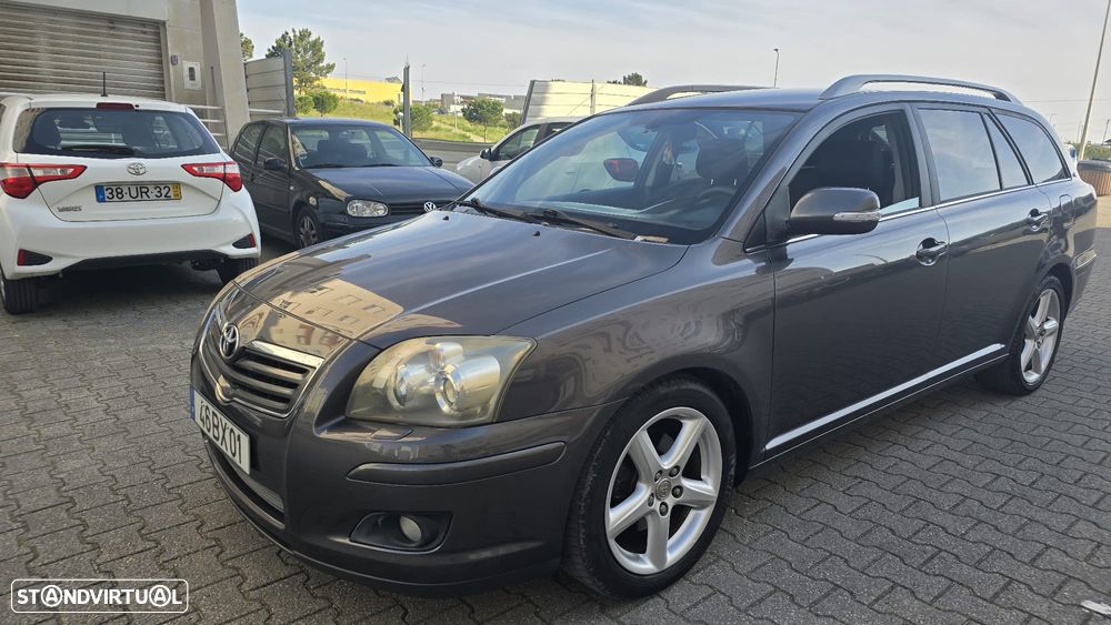 Toyota Avensis SW 2.2 D-4D - 1