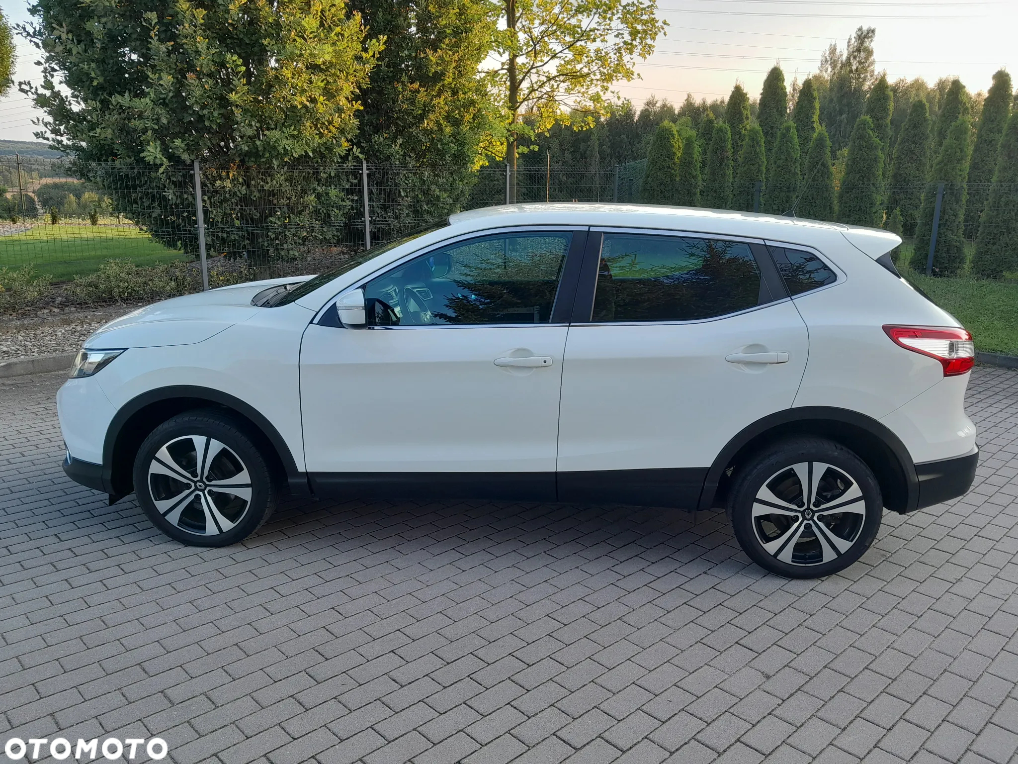 Nissan Qashqai - 4