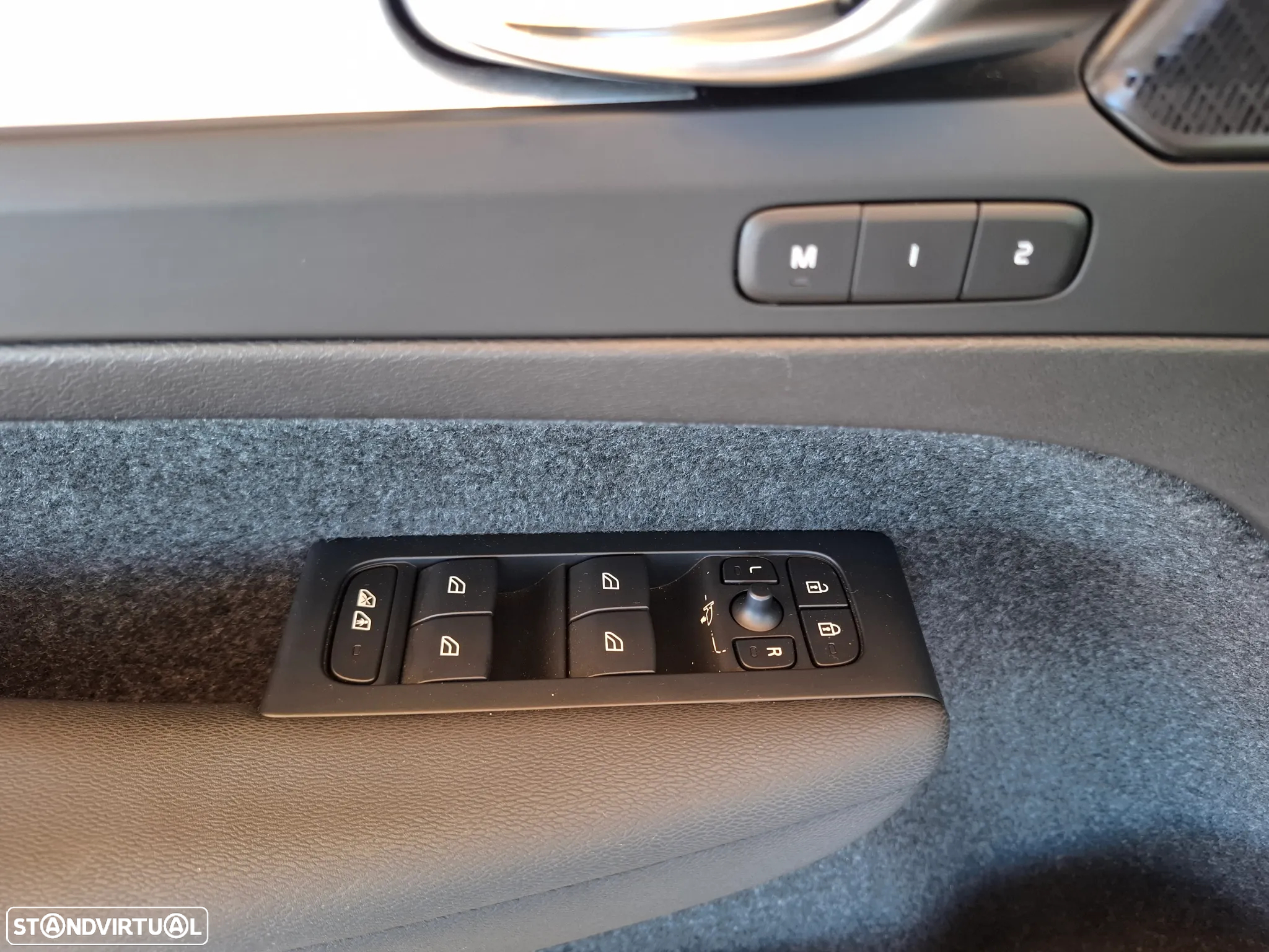 Volvo XC 40 1.5 T2 Plus Dark Auto - 21