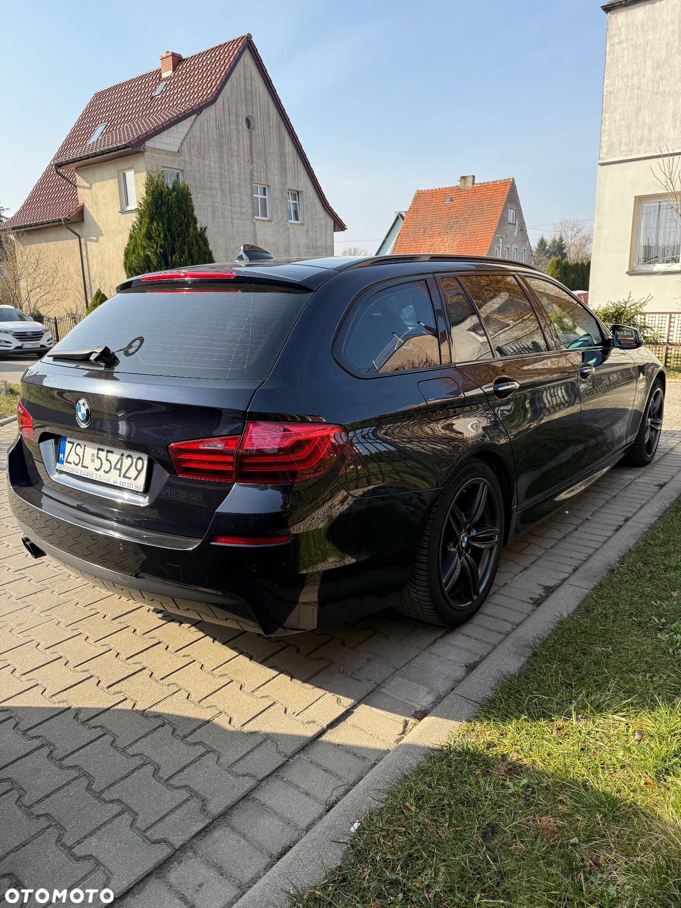 BMW Seria 5 520d Touring M Sport Edition - 10
