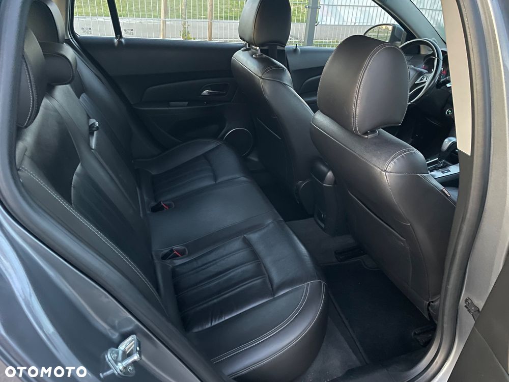 Chevrolet Cruze - 26