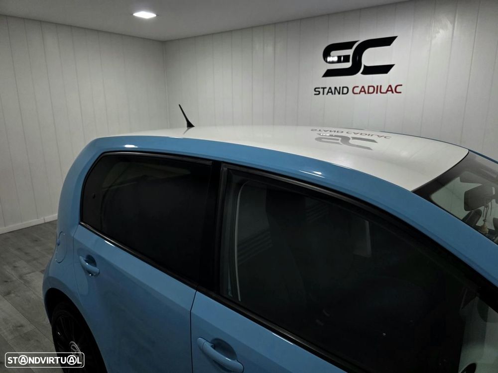 VW Up! 1.0 Move Color - 8