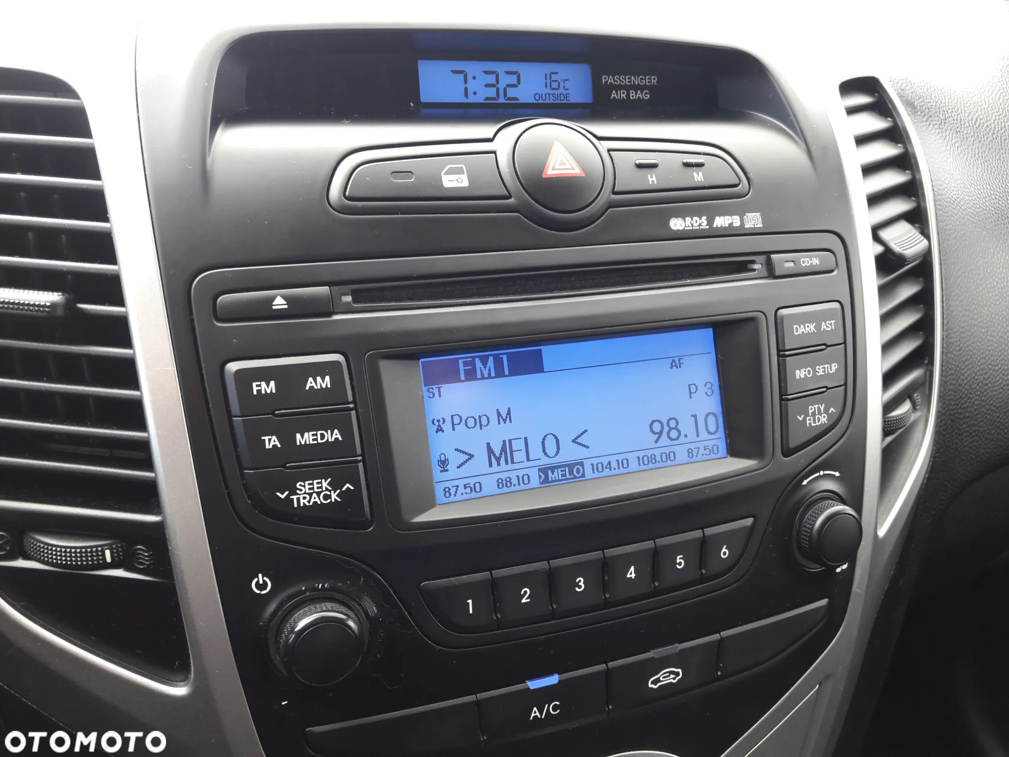 Hyundai ix20 1.4 blue - 22