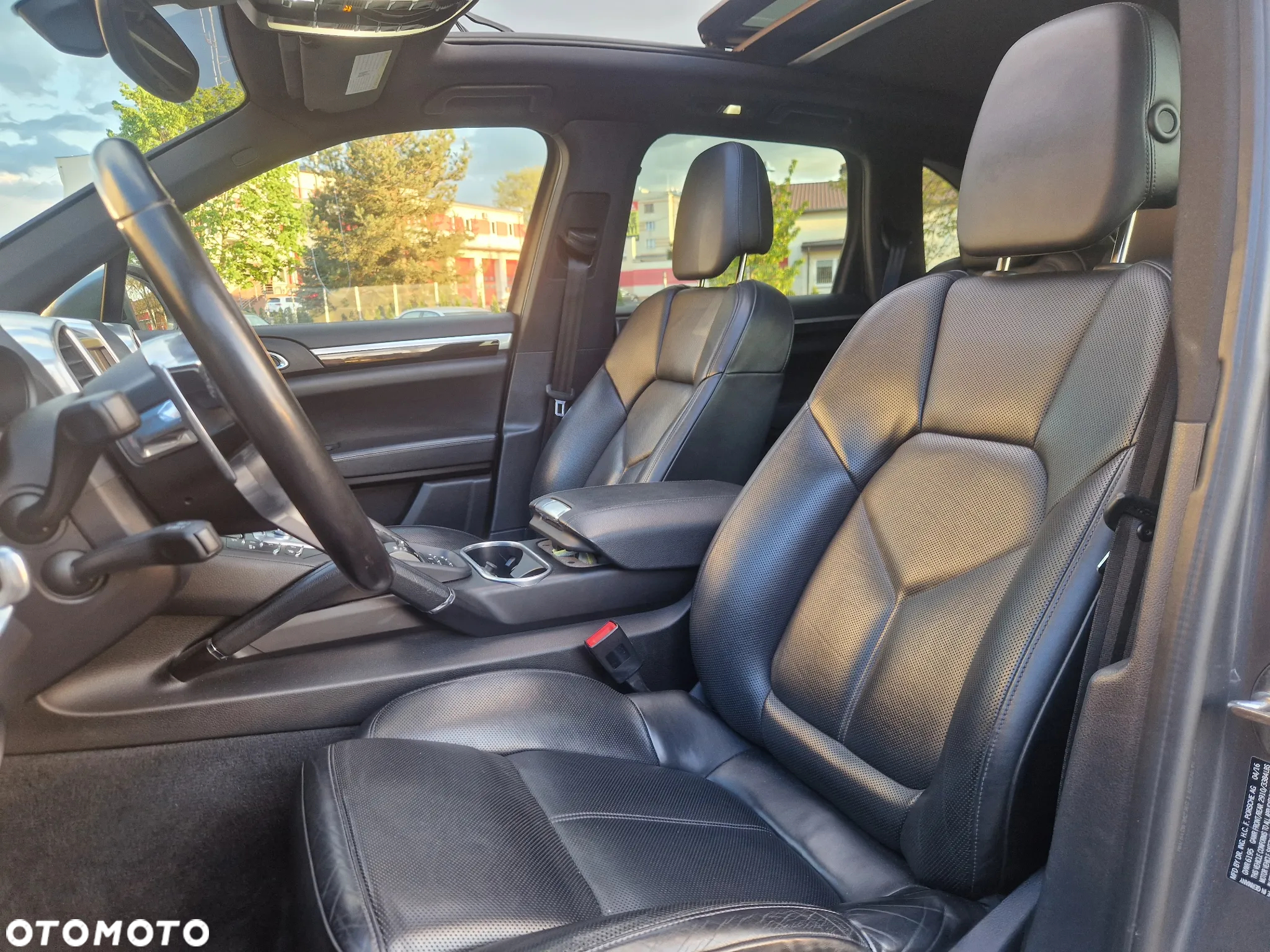 Porsche Cayenne Standard - 12