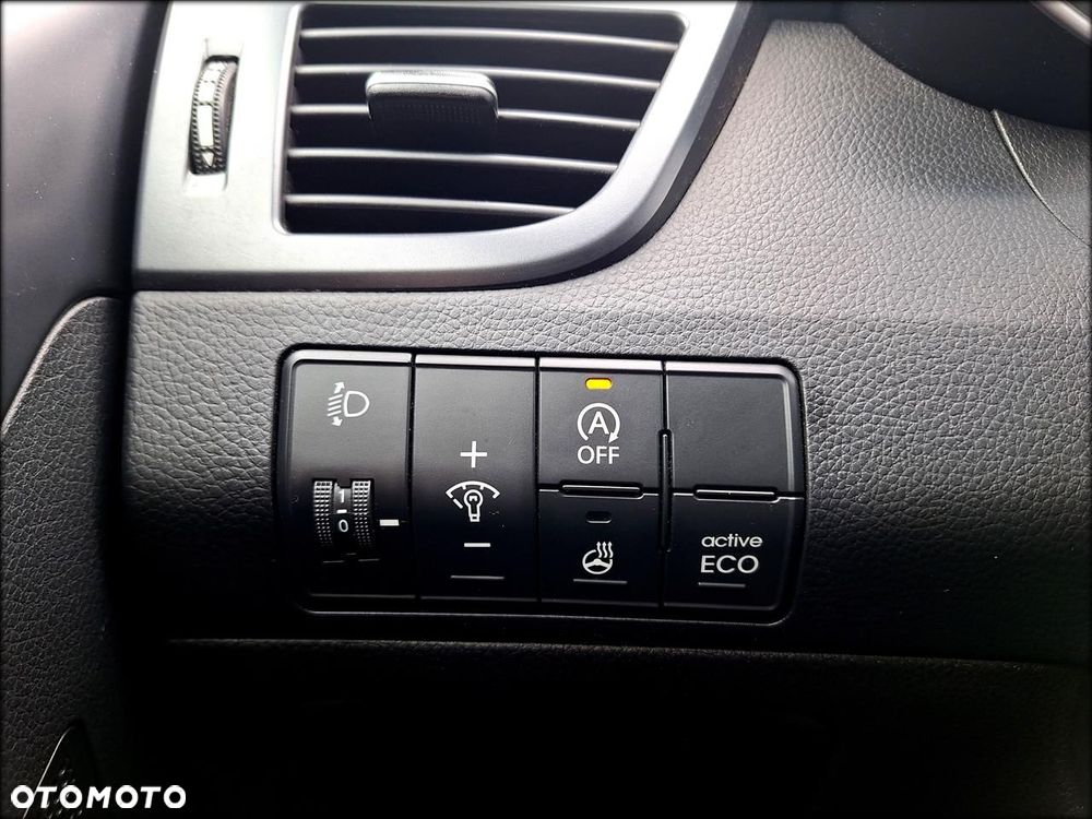 Hyundai i30 1.6 Premium - 13