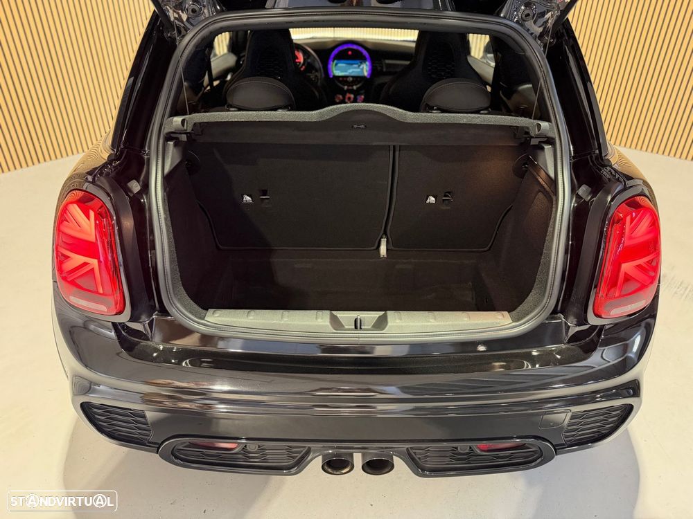 MINI 3 Portas John Cooper Works Aut. - 28
