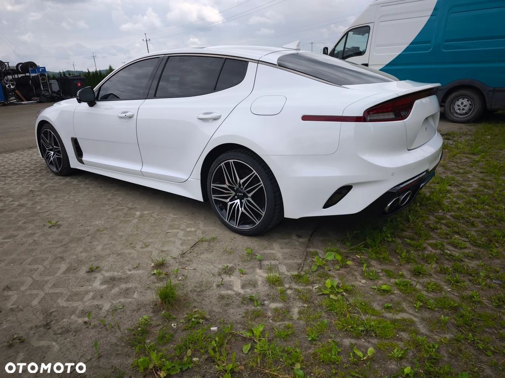 Kia Stinger 3.3 T-GDI AWD GT - 13