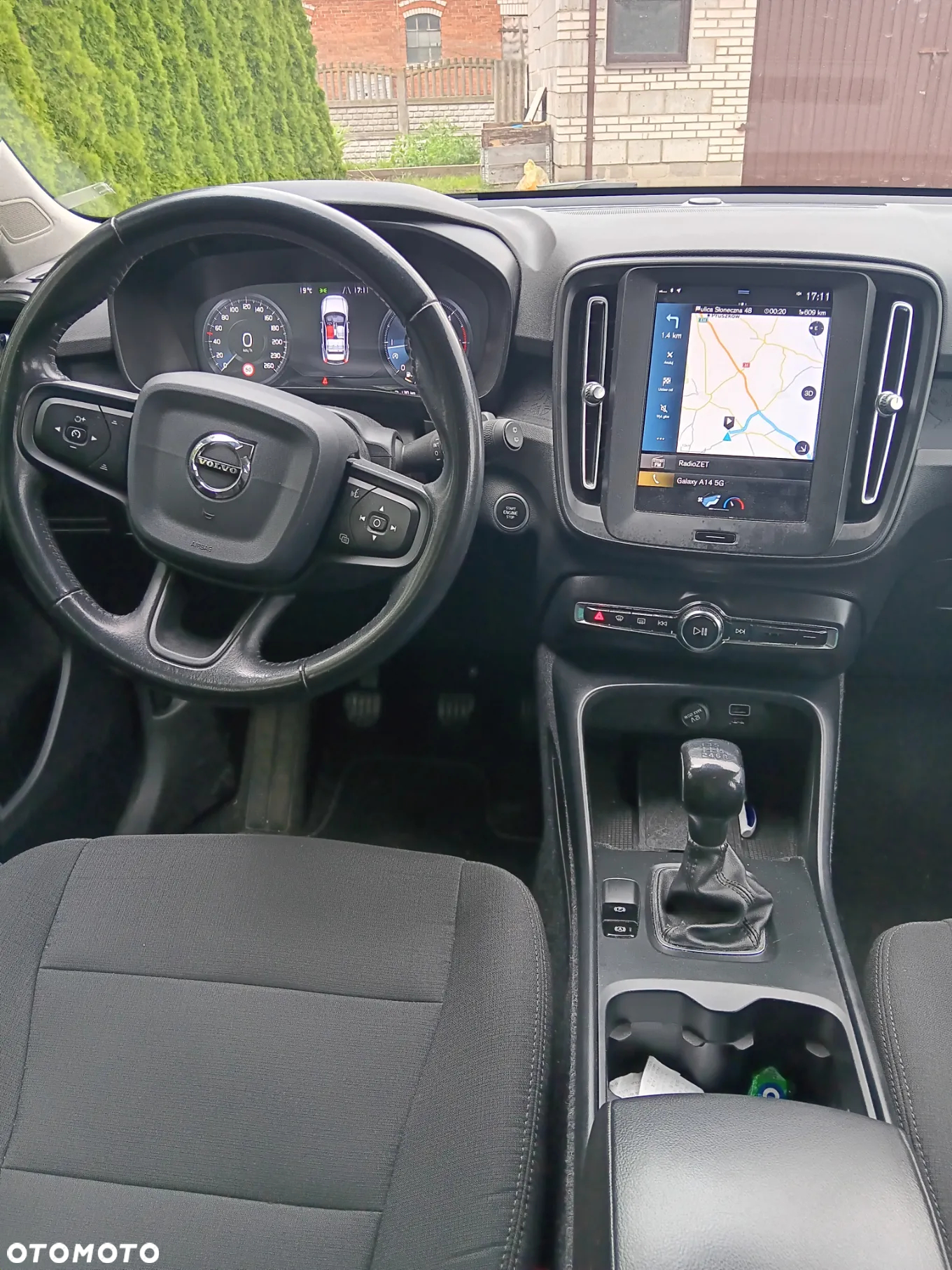 Volvo XC 40 D3 Momentum Pro - 23