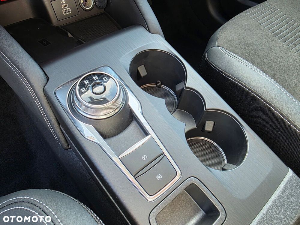 Ford Kuga - 30