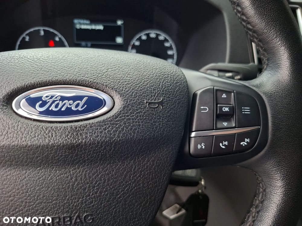 Ford Custom - 23