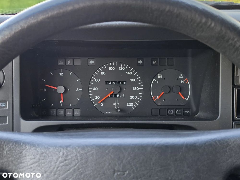 Volvo Seria 400 - 16