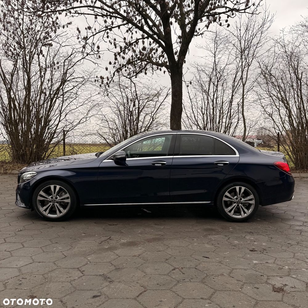 Mercedes-Benz Klasa C 300 9G-TRONIC Avantgarde - 5