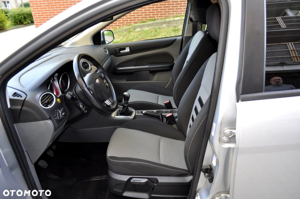 Ford Focus 1.6 16V Silver Magic - 13