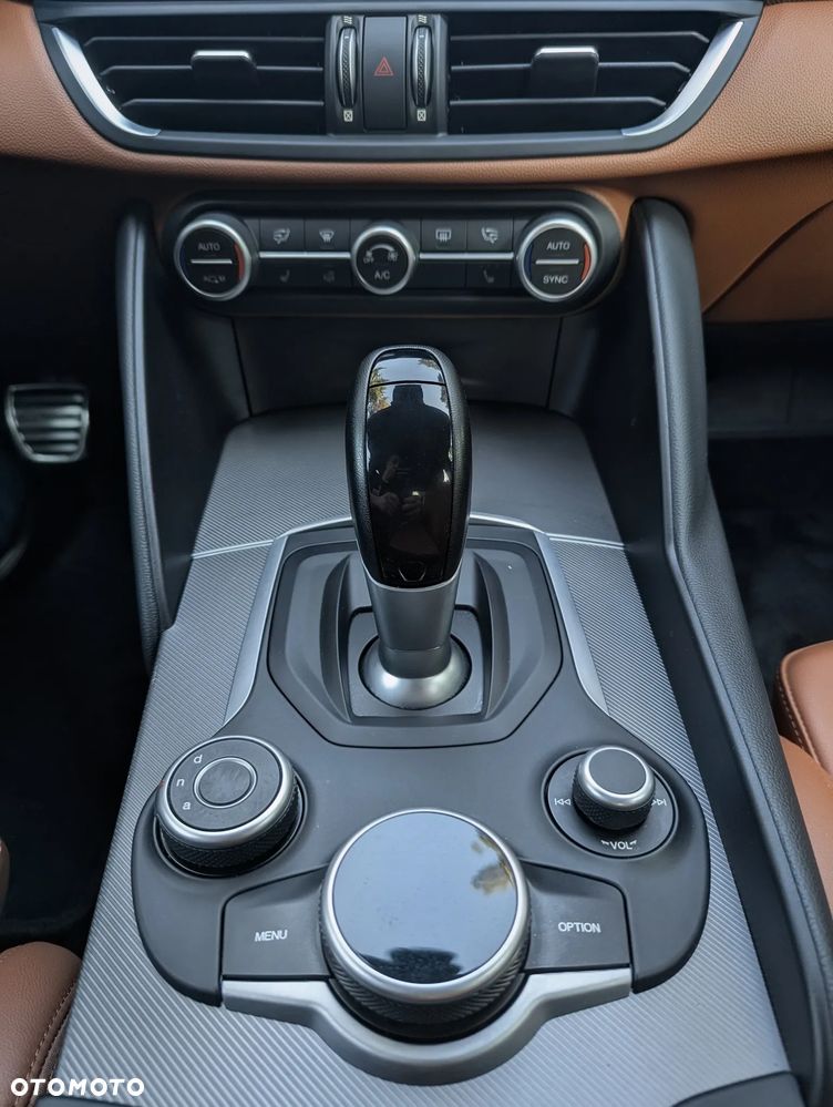Alfa Romeo Giulia 2.0 Turbo Veloce Q4 - 20