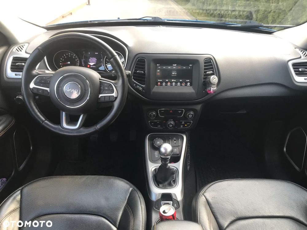 Jeep Compass - 12