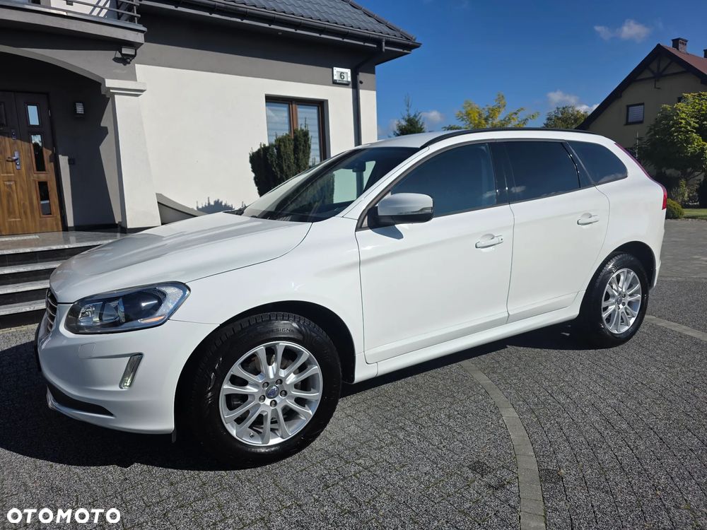 Volvo XC 60 D4 AWD Geartronic Momentum - 10