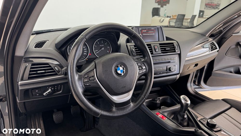 BMW Seria 1 116d EfficientDynamics - 21