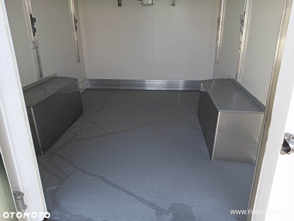 Fiat DOBLO KONTENER CHŁODNIA NR 830 - 10