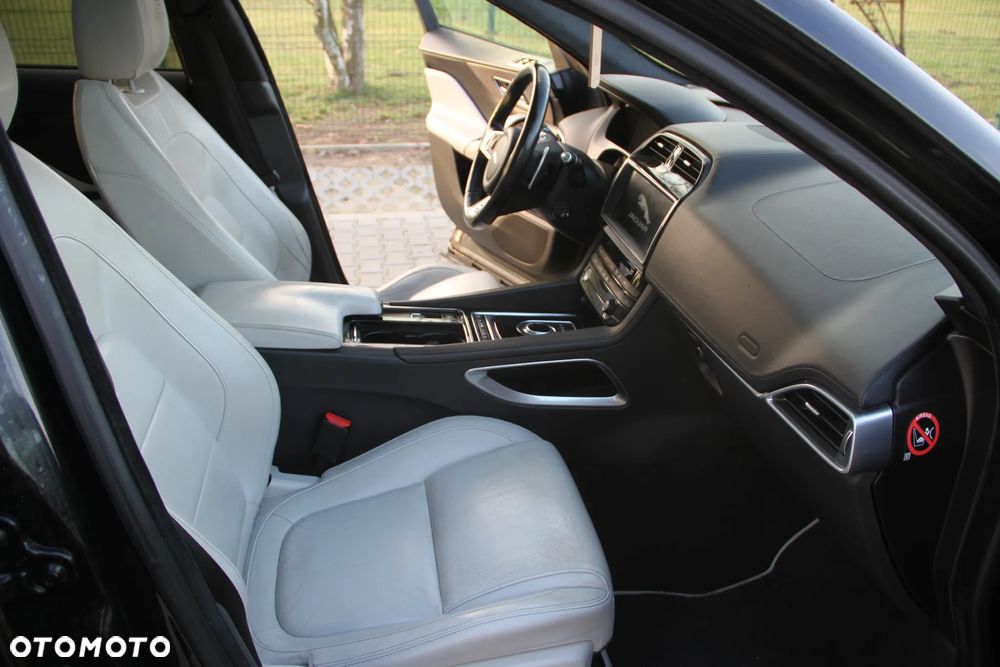 Jaguar F-Pace 3.0 TDV6 AWD S - 11