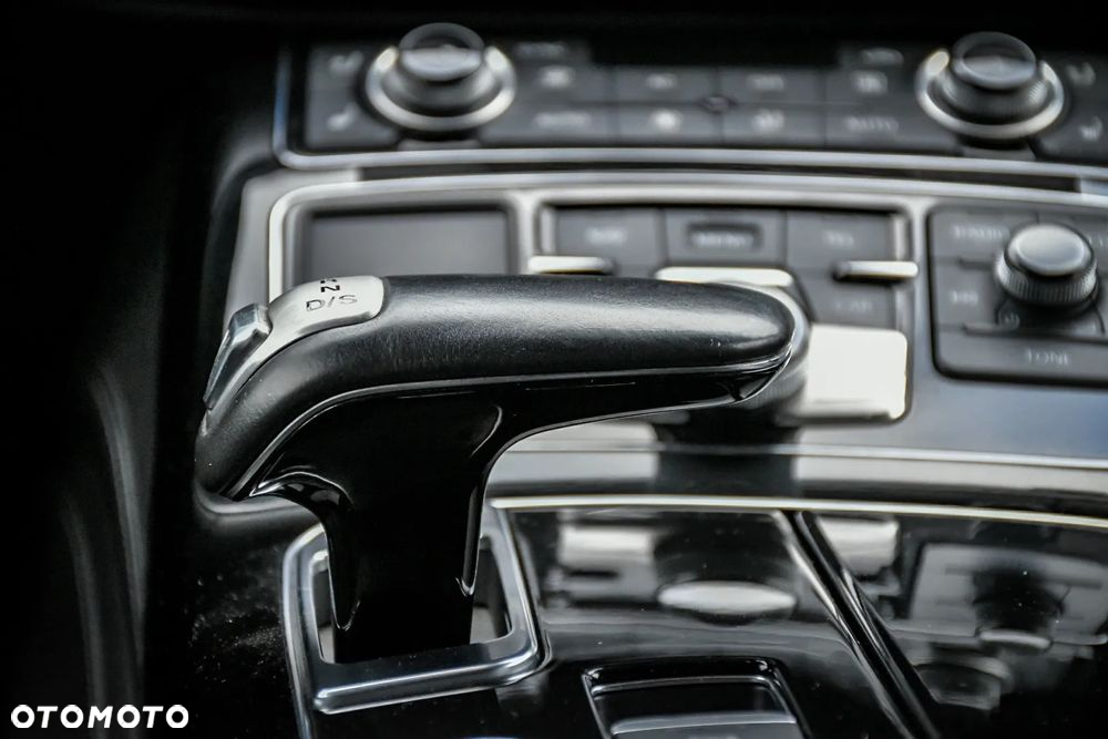 Audi A8 4.2 TDI Quattro - 16