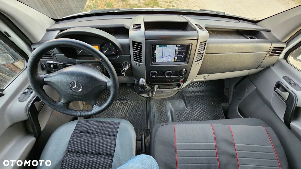 Mercedes-Benz SPRINTER - 5