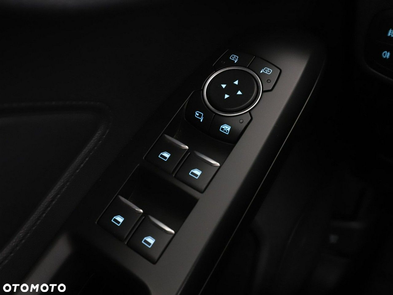 Ford Focus 1.5 EcoBlue Start-Stopp-System COOL&CONNECT - 36