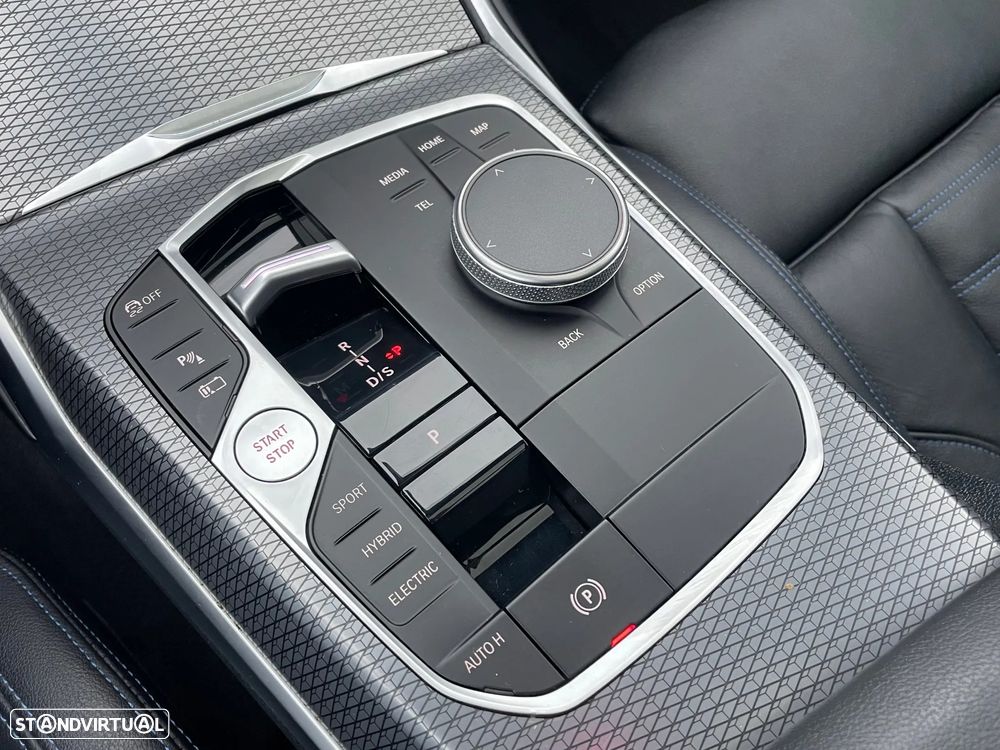 BMW 330 e Pack M Auto - 38