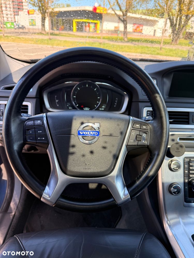 Volvo V70 D2 Summum - 10