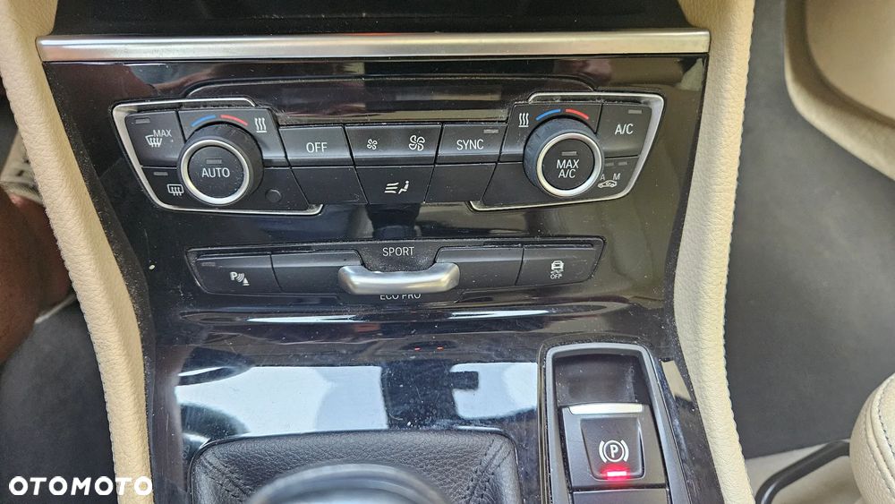 BMW Seria 2 218i Luxury Line - 26