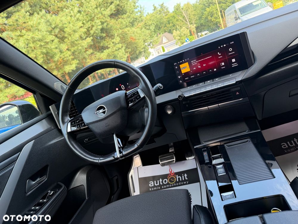 Opel Astra 1.2 T GS Line S&S - 27