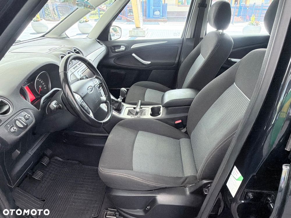 Ford Galaxy 2.0 TDCi Ghia - 17