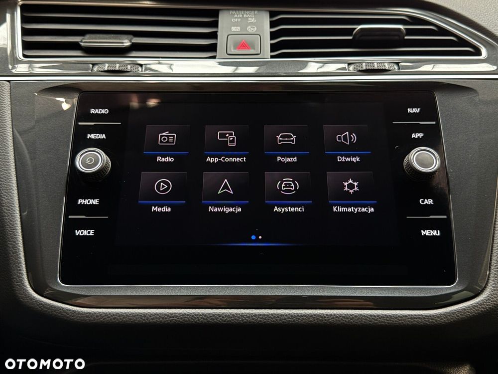 Volkswagen Tiguan - 33