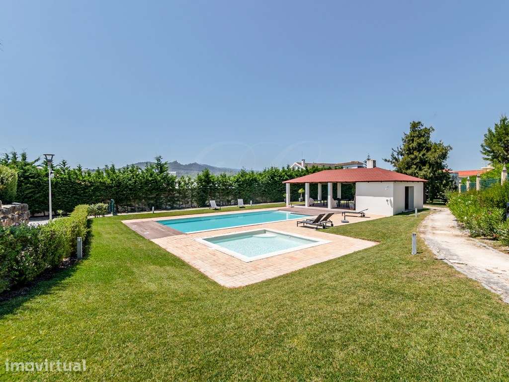 Moradia T5+2 c/piscina e Vista sobre Palácio de Sintra e Serra | Si... - Grande imagem: 2/60