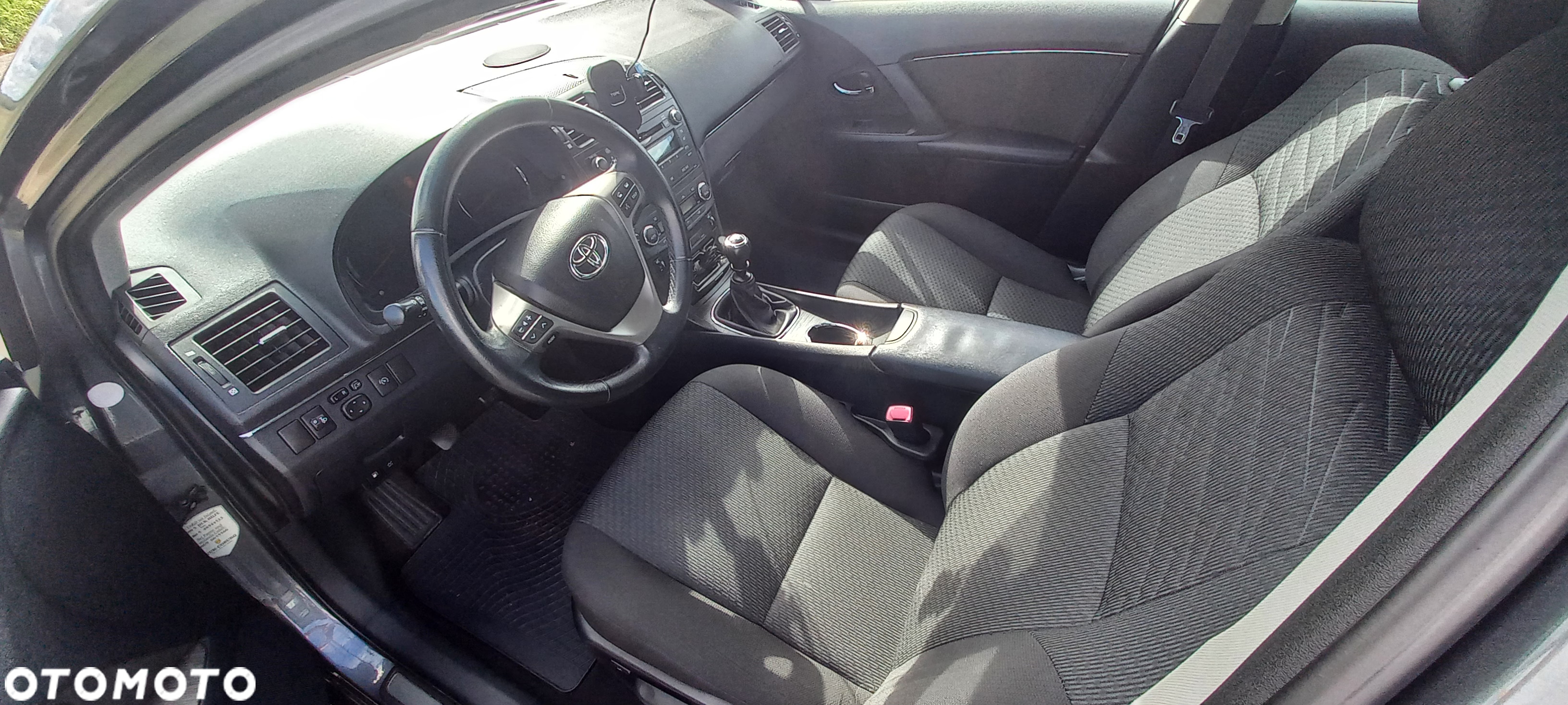 Toyota Avensis 1.8 Sol plus - 6